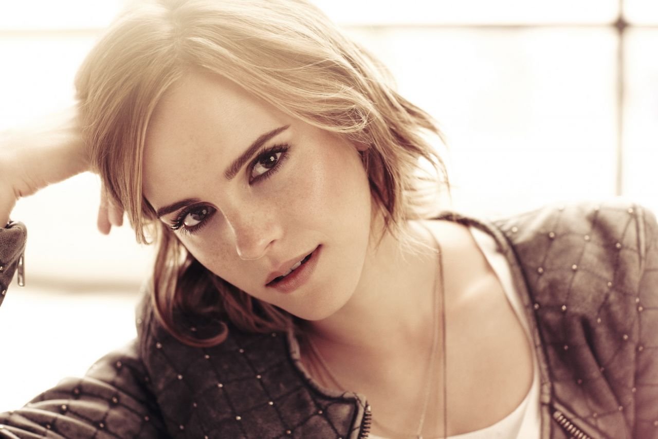 lmWXHbBP Emmagasms are the better & more intense, she's much better than porn - Emma Watson 03.jpg